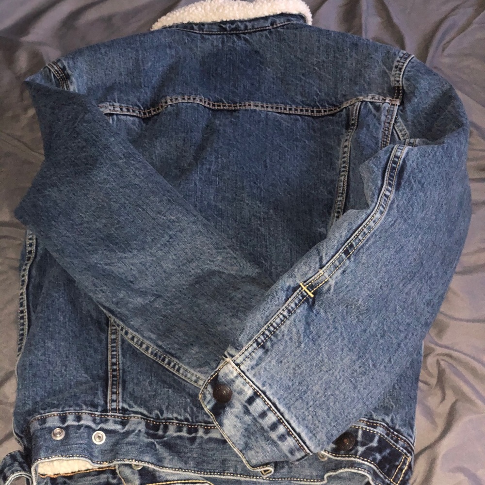 Levi's® Premium
SHERPA TRUCKER JACKET - Picture 6 of 6